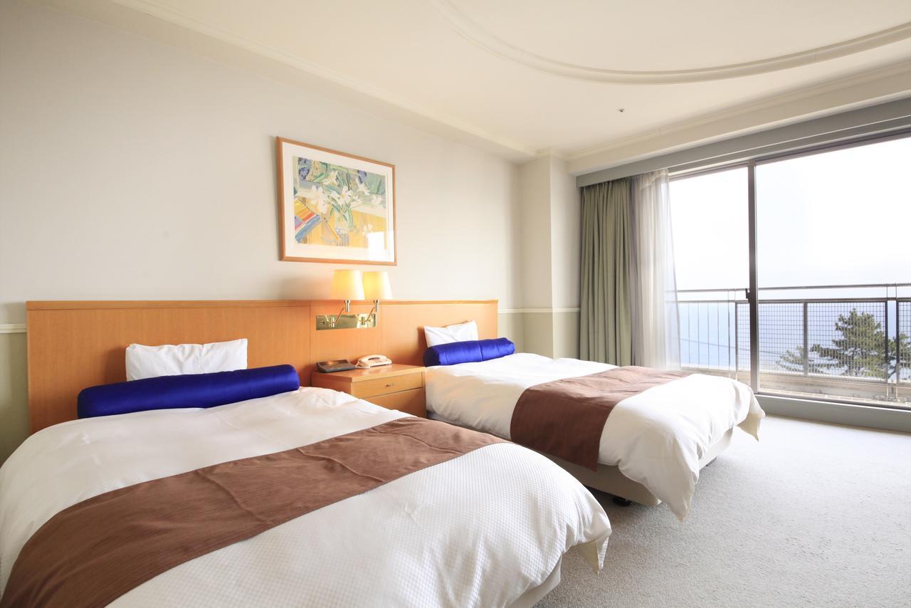 אטאמי Kkr Hotel Atami מראה חיצוני תמונה