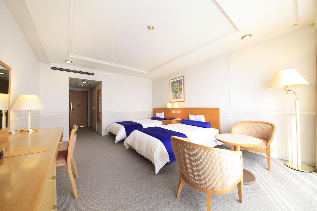 אטאמי Kkr Hotel Atami מראה חיצוני תמונה