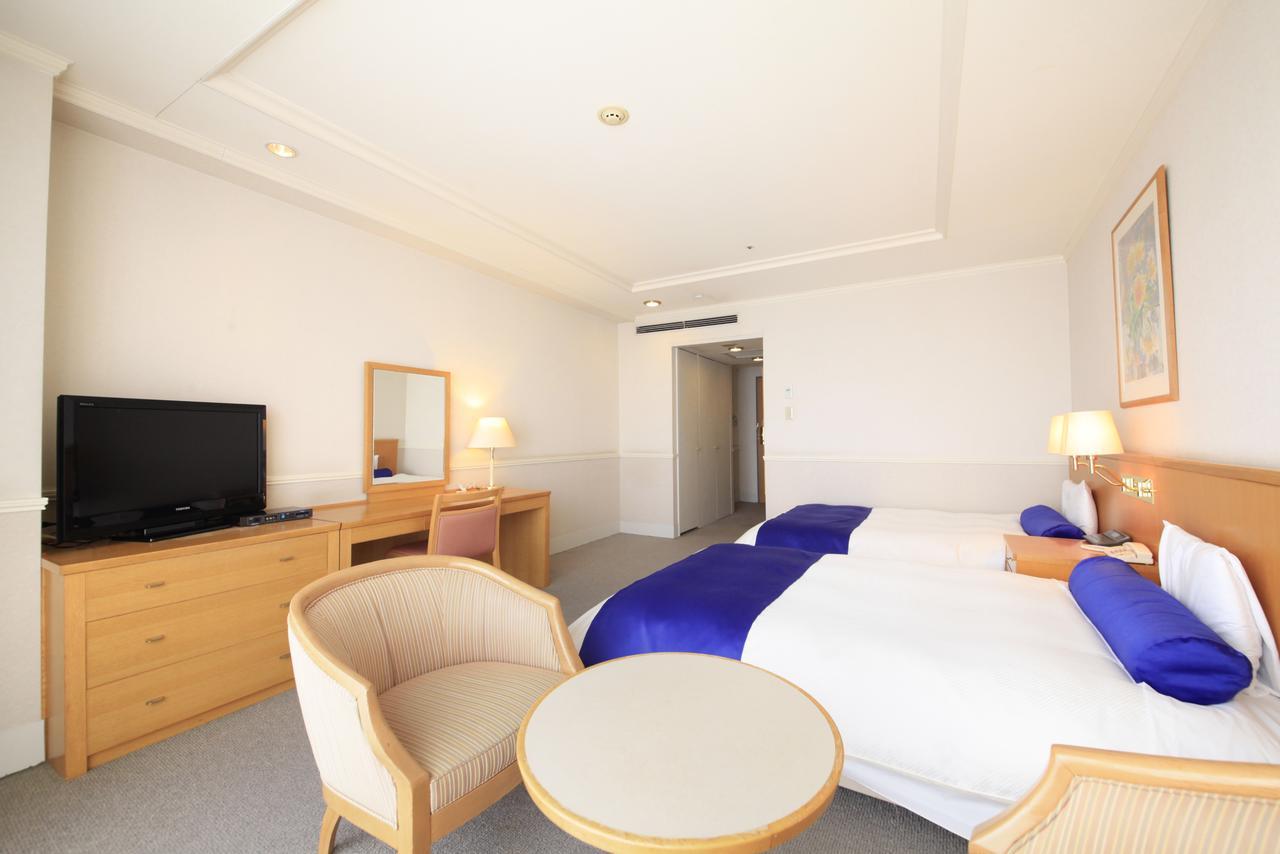 אטאמי Kkr Hotel Atami מראה חיצוני תמונה